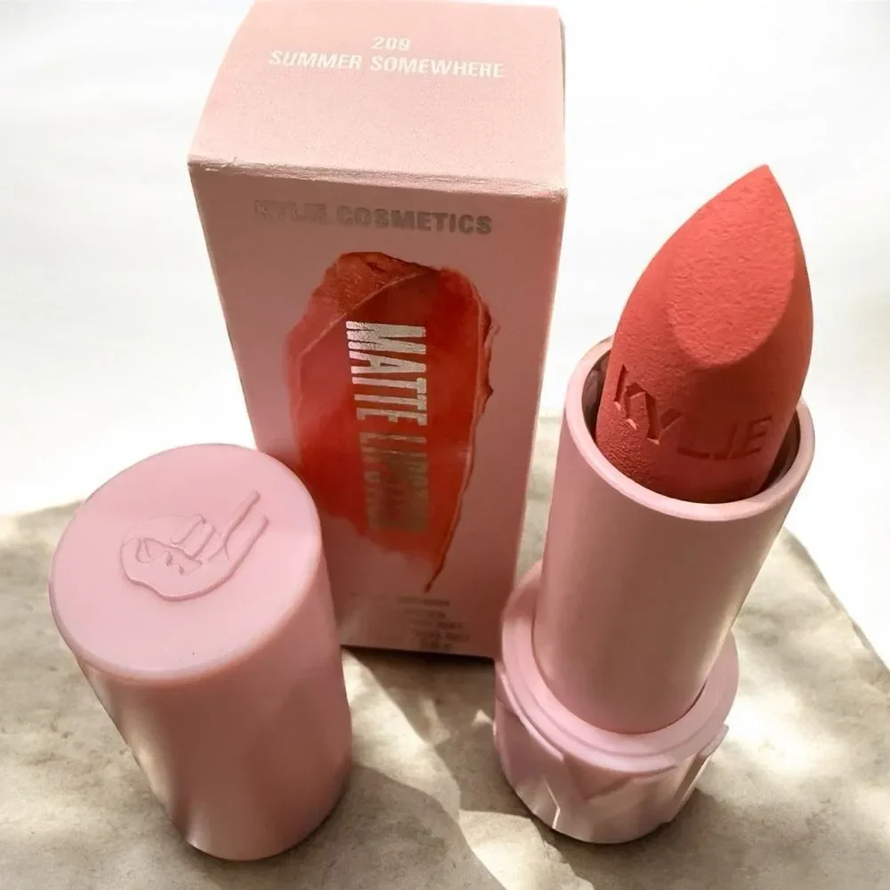 Kylie Cosmetics Matte Lipstick – Shade 209 “Summer Somewhere” (Women)